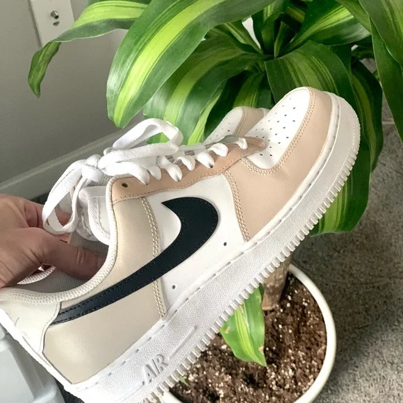 Light tan af1s - Picture 2 of 4